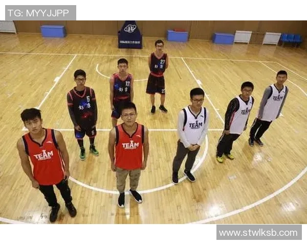 赛后分析:上海篮球队与成都篮球队的战术对决与技术细节探讨