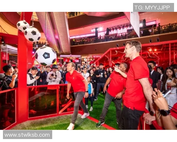 足球明星联赛超级组盛典开启球迷热情高涨期待精彩对决